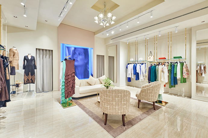 Luisa Spagnoli - Marina Mall