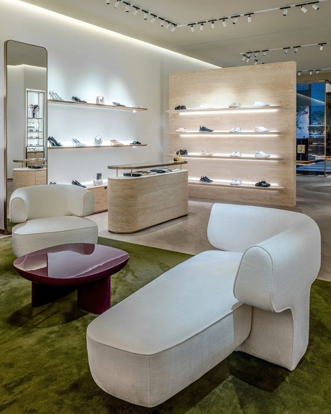 Jimmy Choo - The Avenues