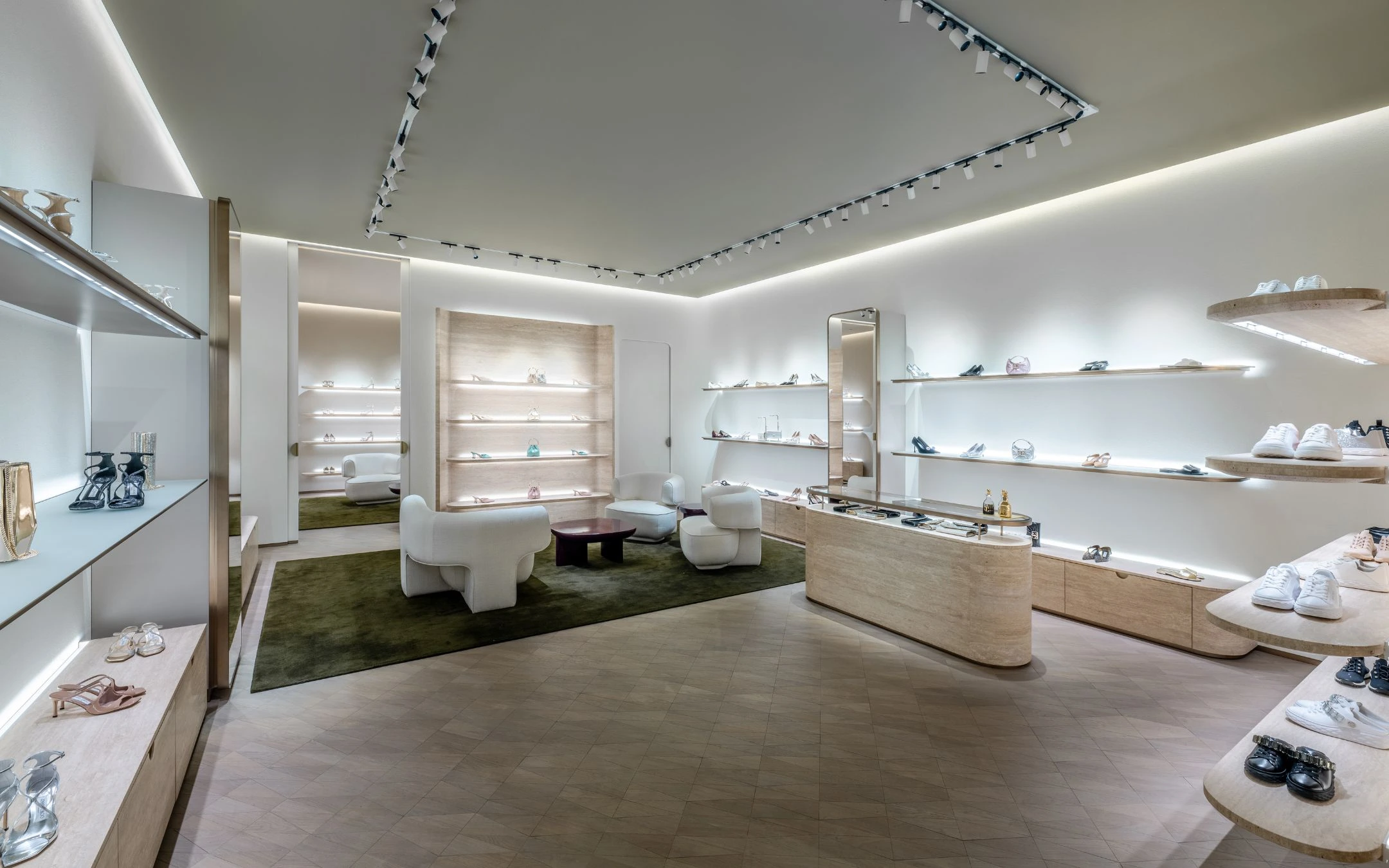 Jimmy Choo - The Avenues