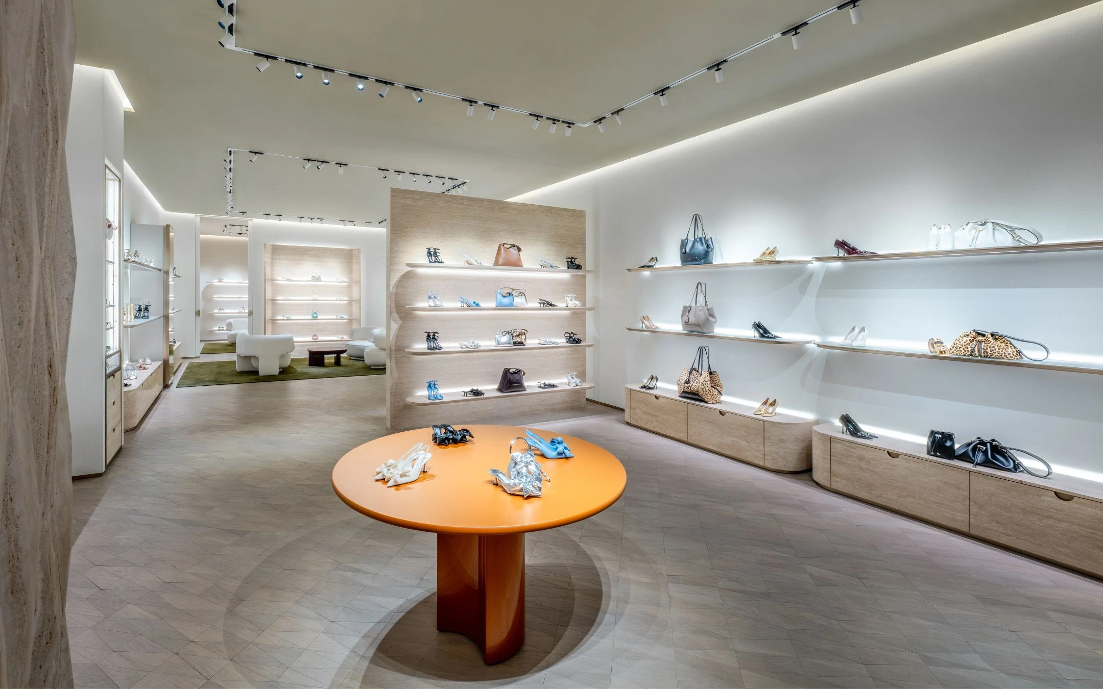 Jimmy Choo - The Avenues