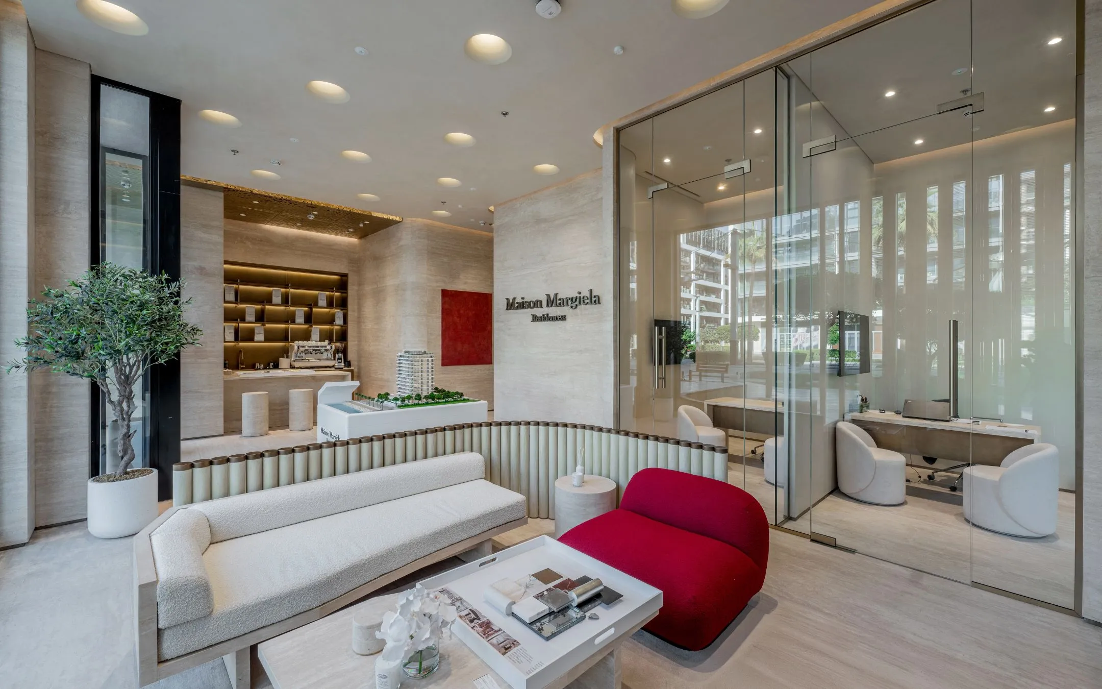 Maison Margiela - City Walk