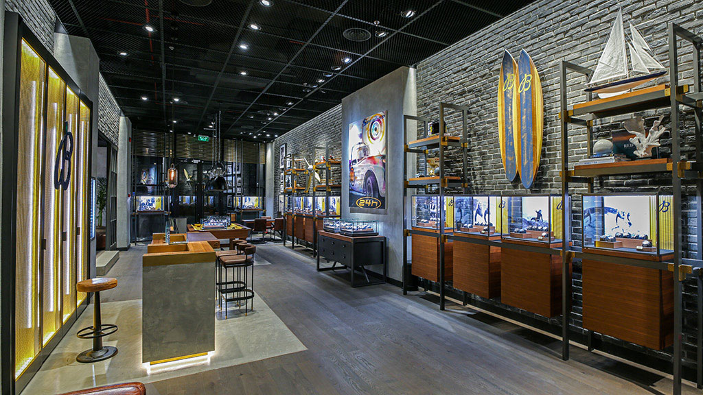 Breitling - Roshana Mall